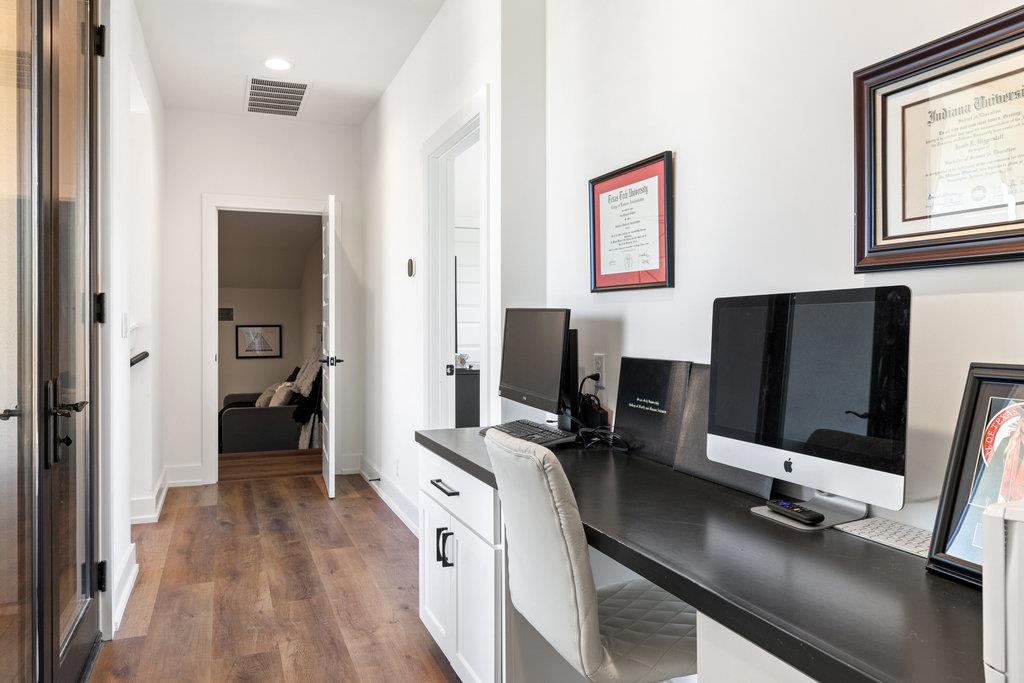 223 Golden Bear Dr Property Photo 28