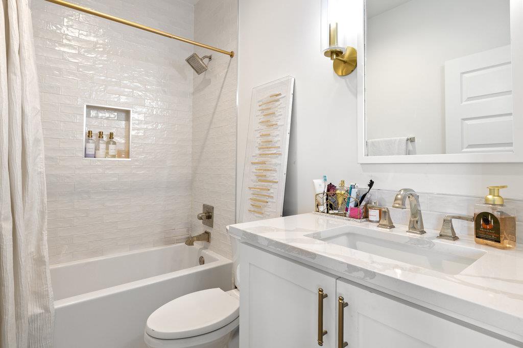 223 Golden Bear Dr Property Photo 30