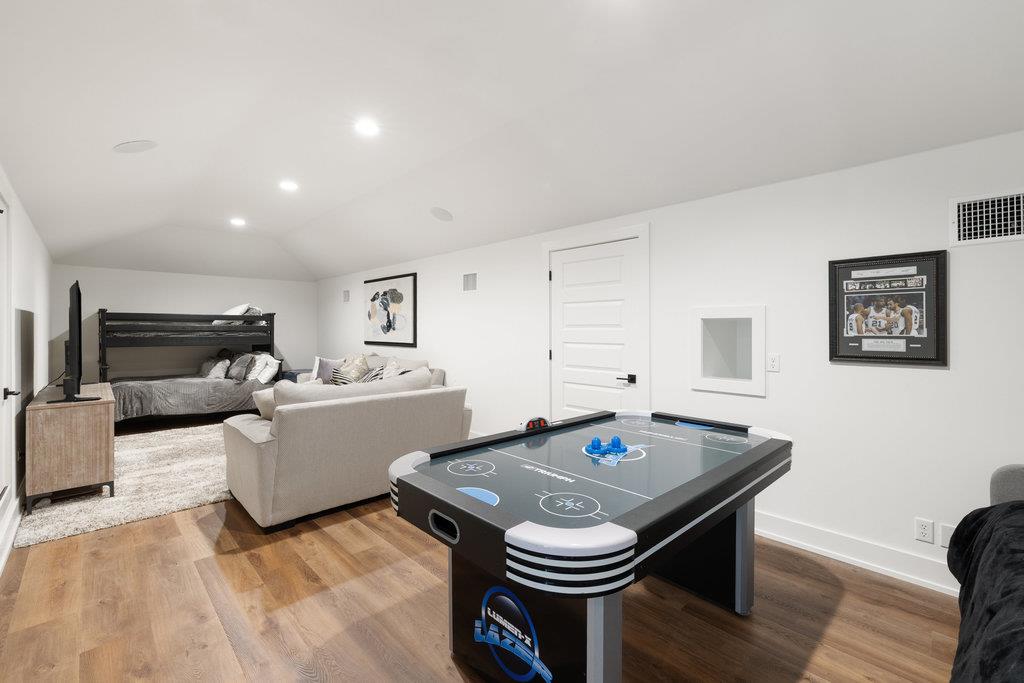 223 Golden Bear Dr Property Photo 33