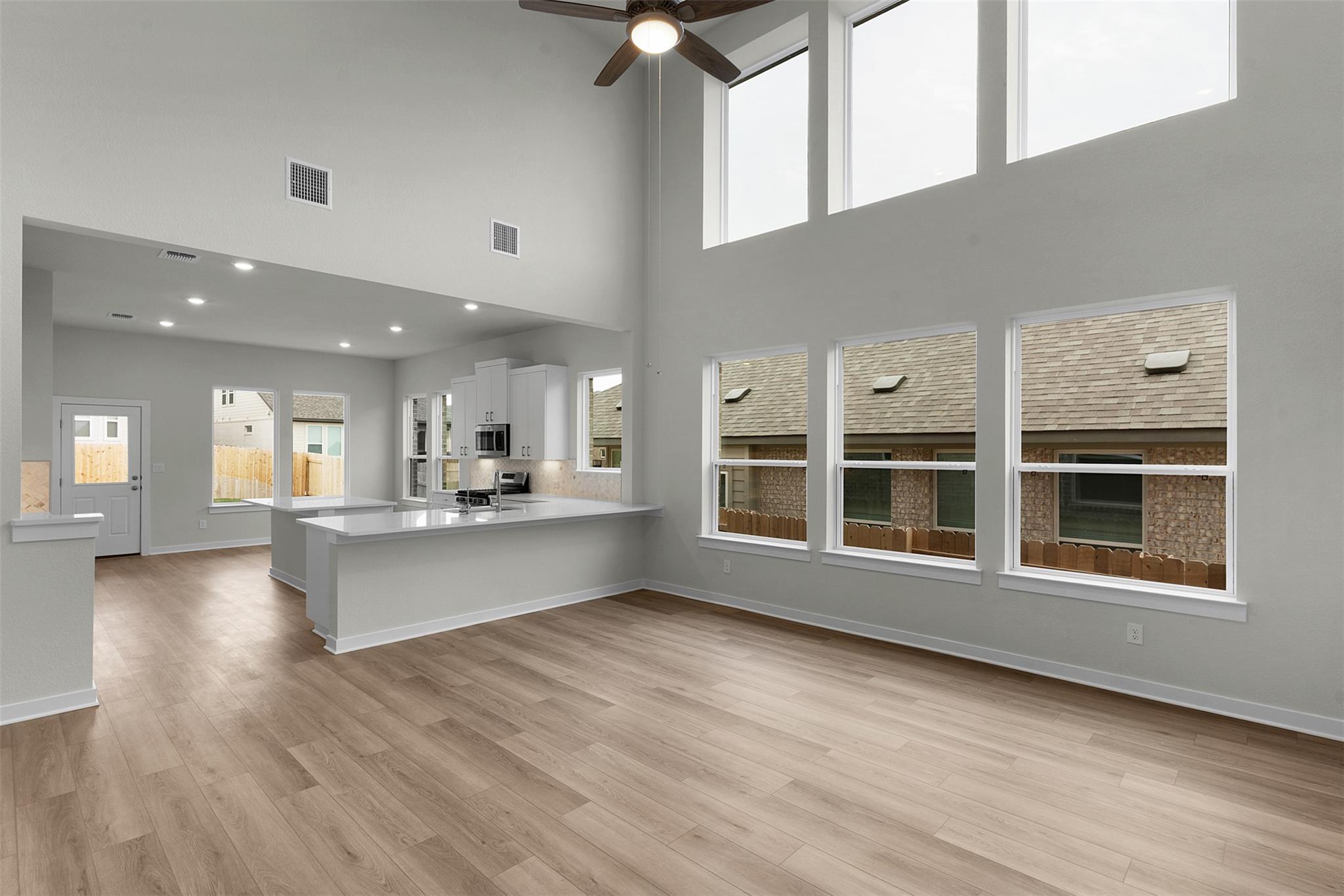 116 Ridgewell Loop Property Photo 4