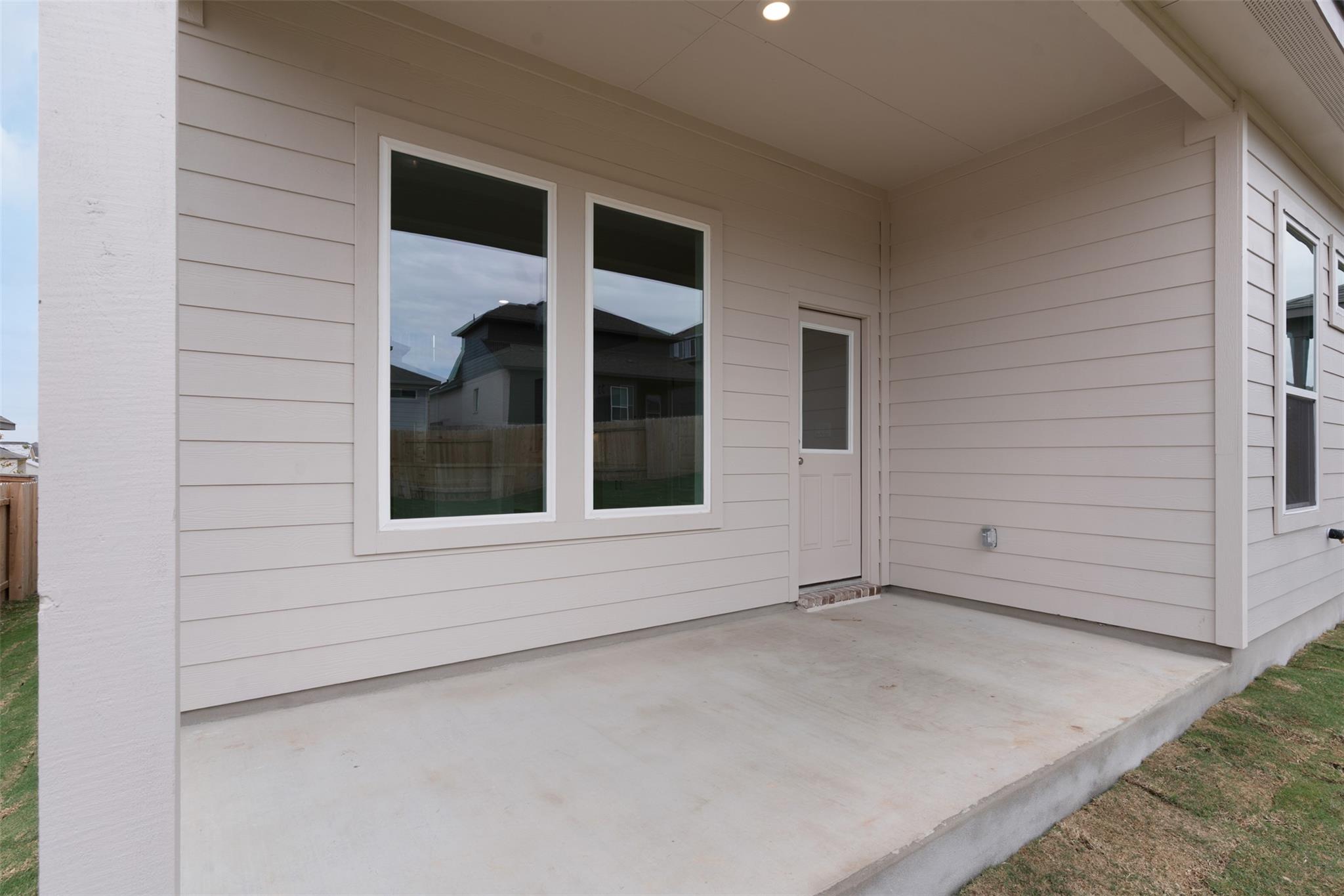116 Ridgewell Loop Property Photo 20