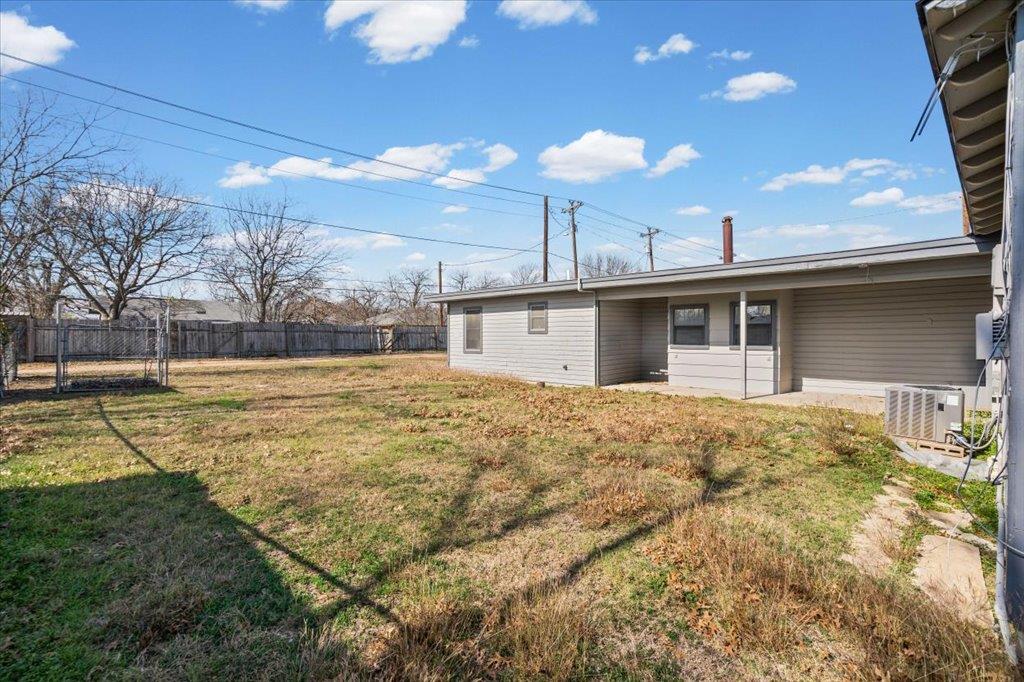 301 S Highway 183 None Property Photo 25