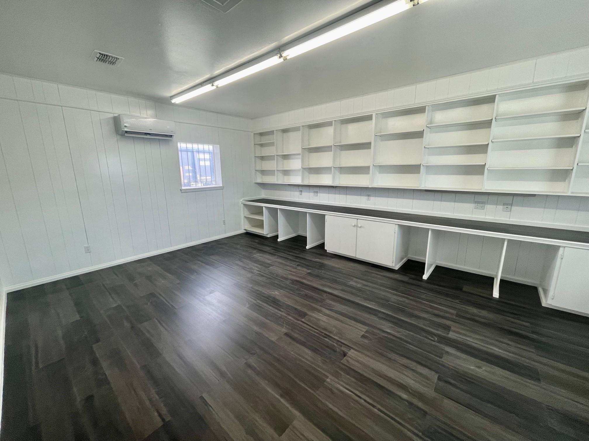 200 W New Braunfels St Property Photo 13