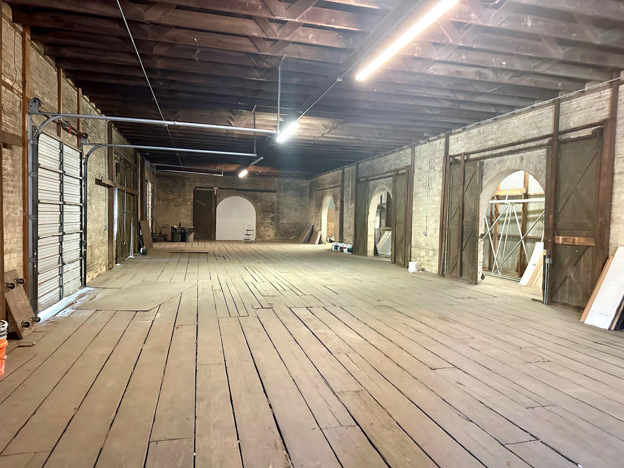 200 W New Braunfels St Property Photo 19