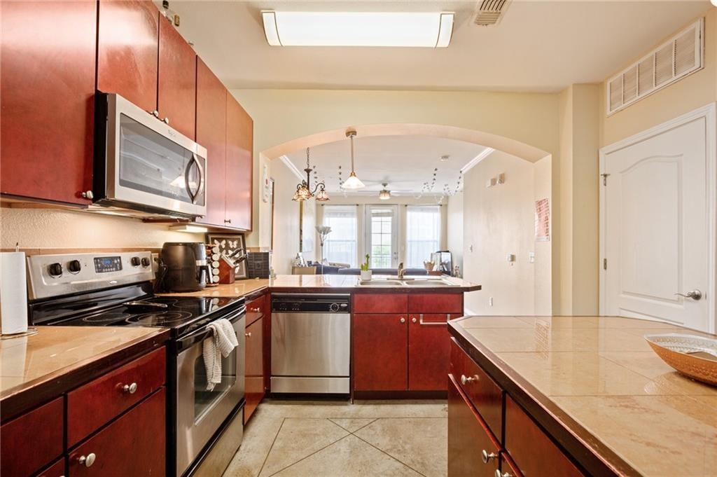 2505 San Gabriel St #402 Property Photo 5