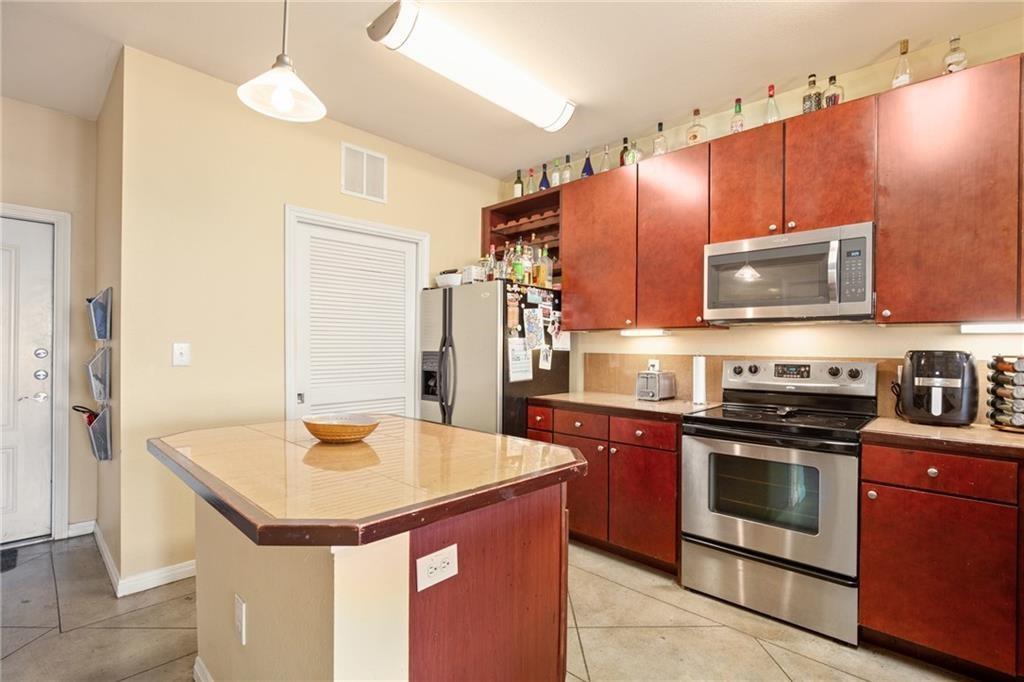 2505 San Gabriel St #402 Property Photo 6