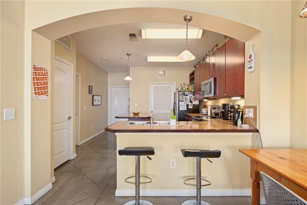 2505 San Gabriel St #402 Property Photo 7