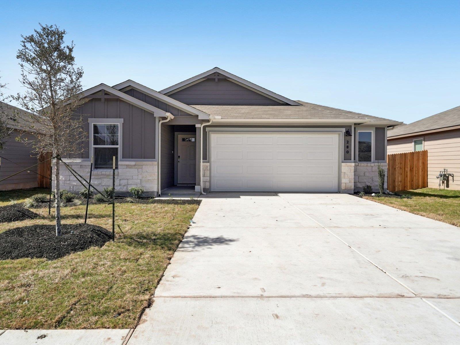 280 Fossil DR Property Photo 1