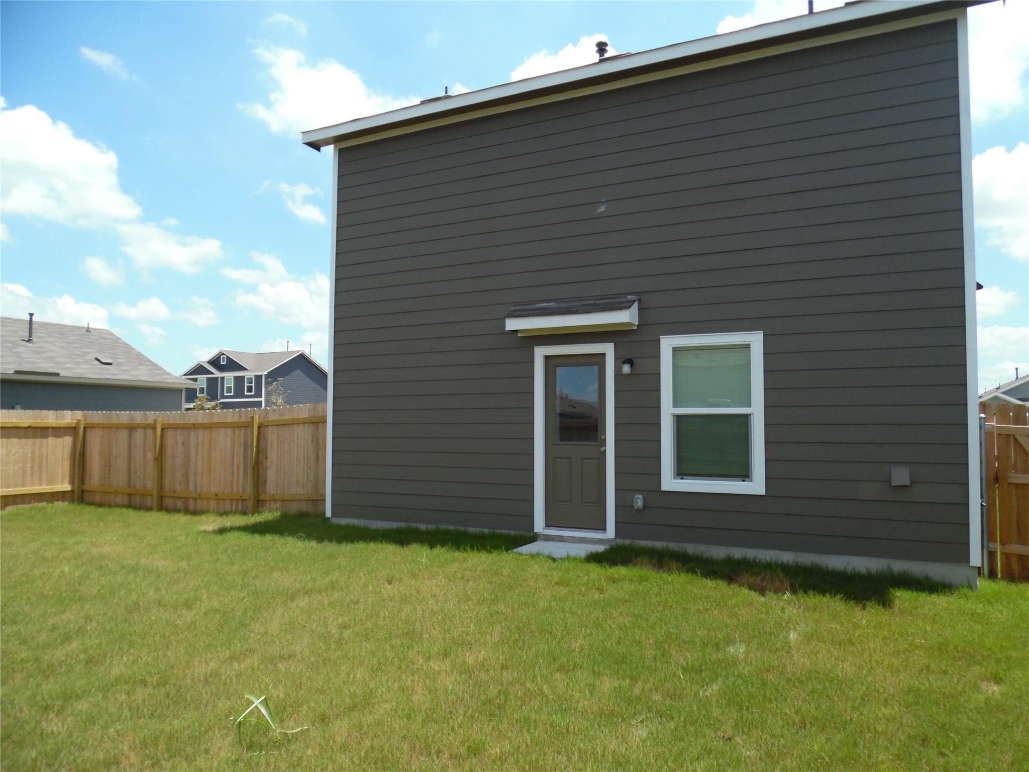 2307 Tornado Aly Property Photo 16