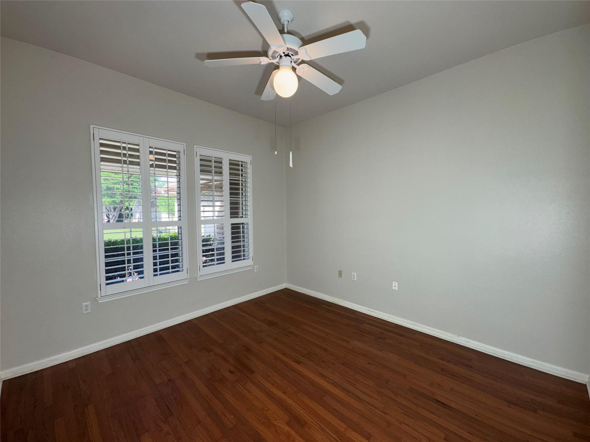 130 Crepe Myrtle Ln Property Photo 11