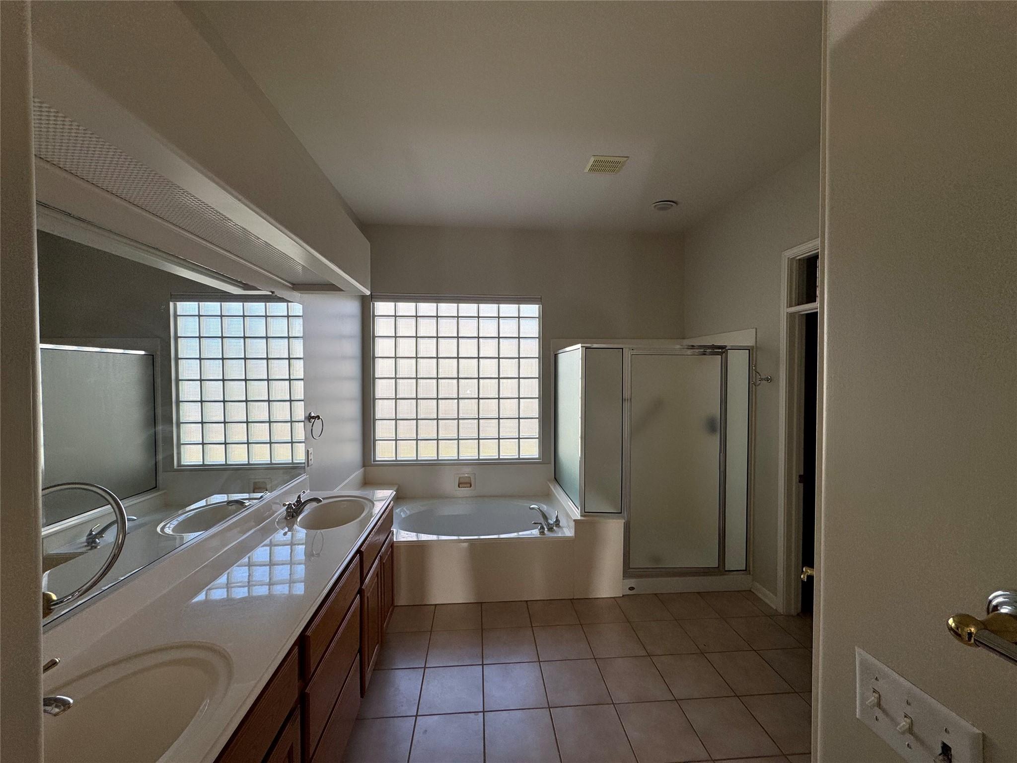 130 Crepe Myrtle Ln Property Photo 13