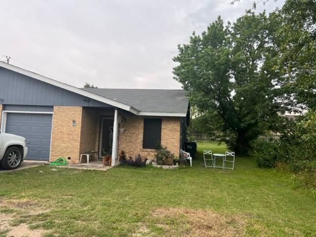 201 W Goforth Rd Property Photo 2