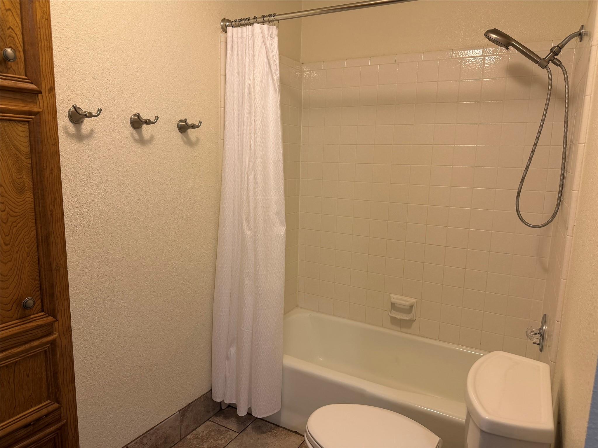 349 Fantail Loop #b Property Photo 7