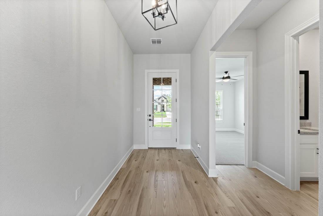 106 Nandina Path Property Photo 2