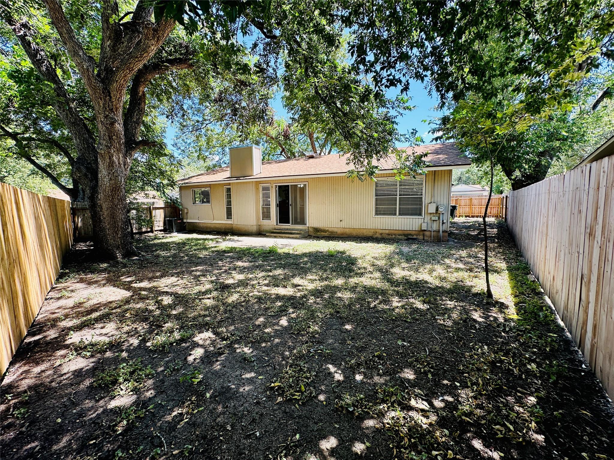 10400 Broken Shoe Trl Property Photo 3