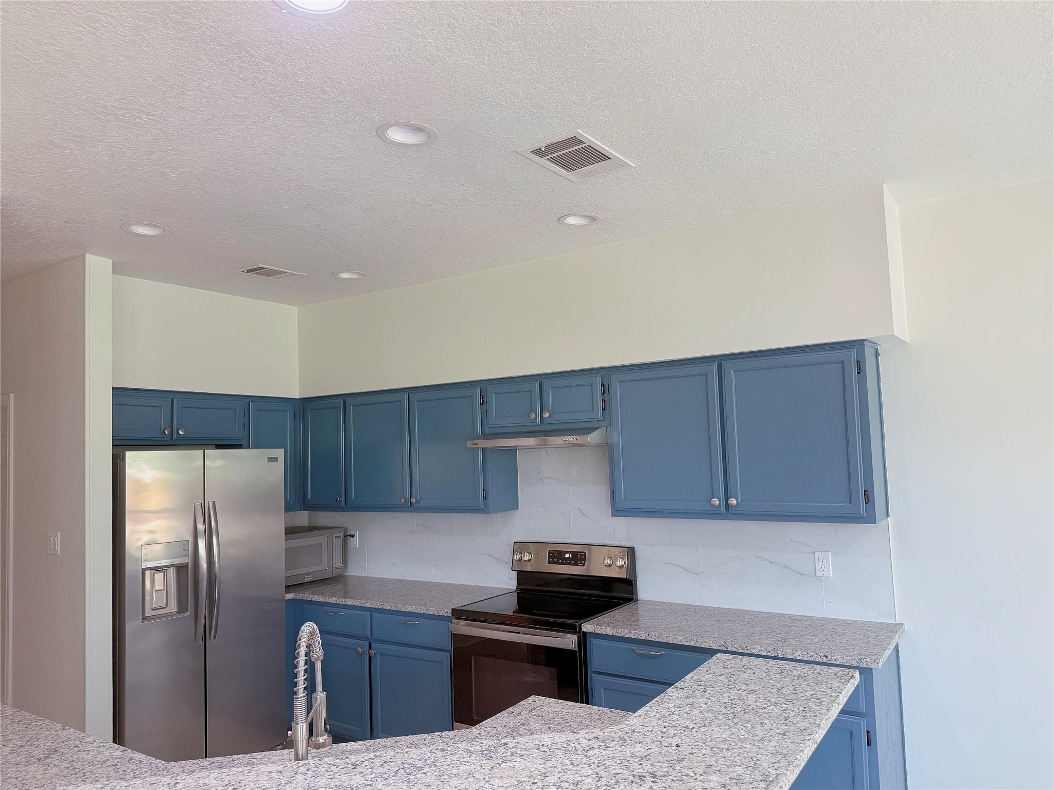 16403 Spotted Eagle Dr Property Photo 5