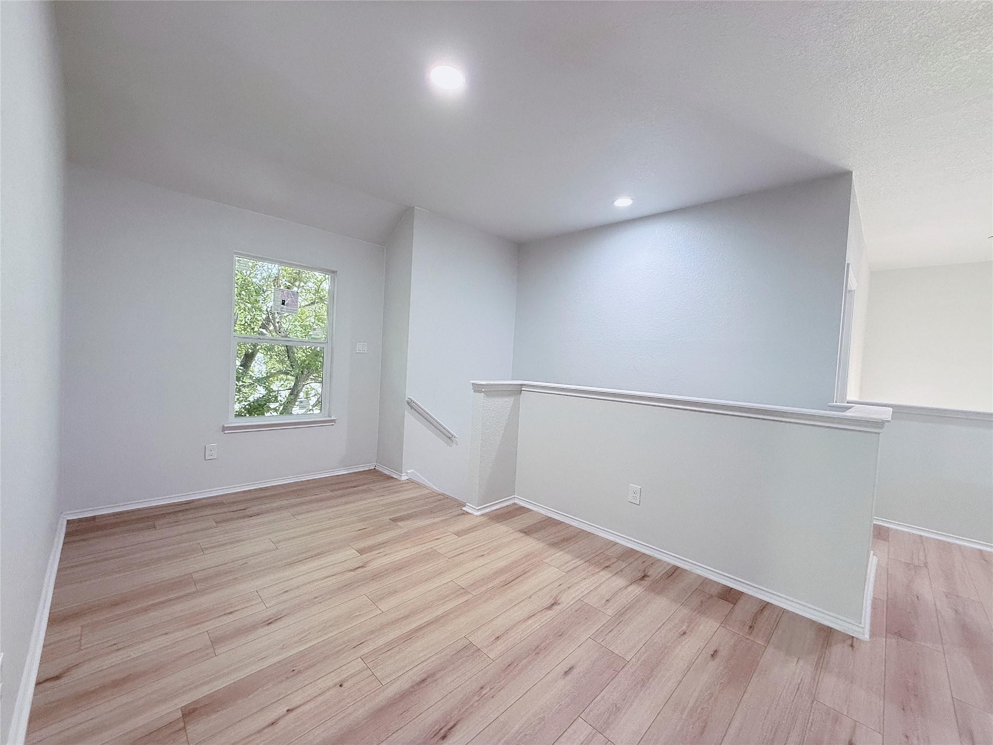 16403 Spotted Eagle Dr Property Photo 13