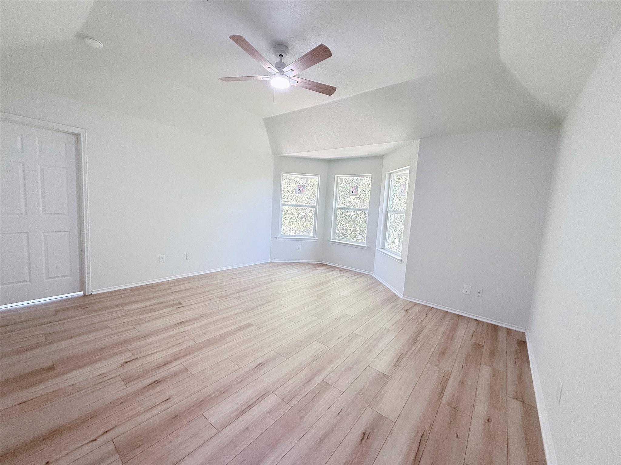 16403 Spotted Eagle Dr Property Photo 17