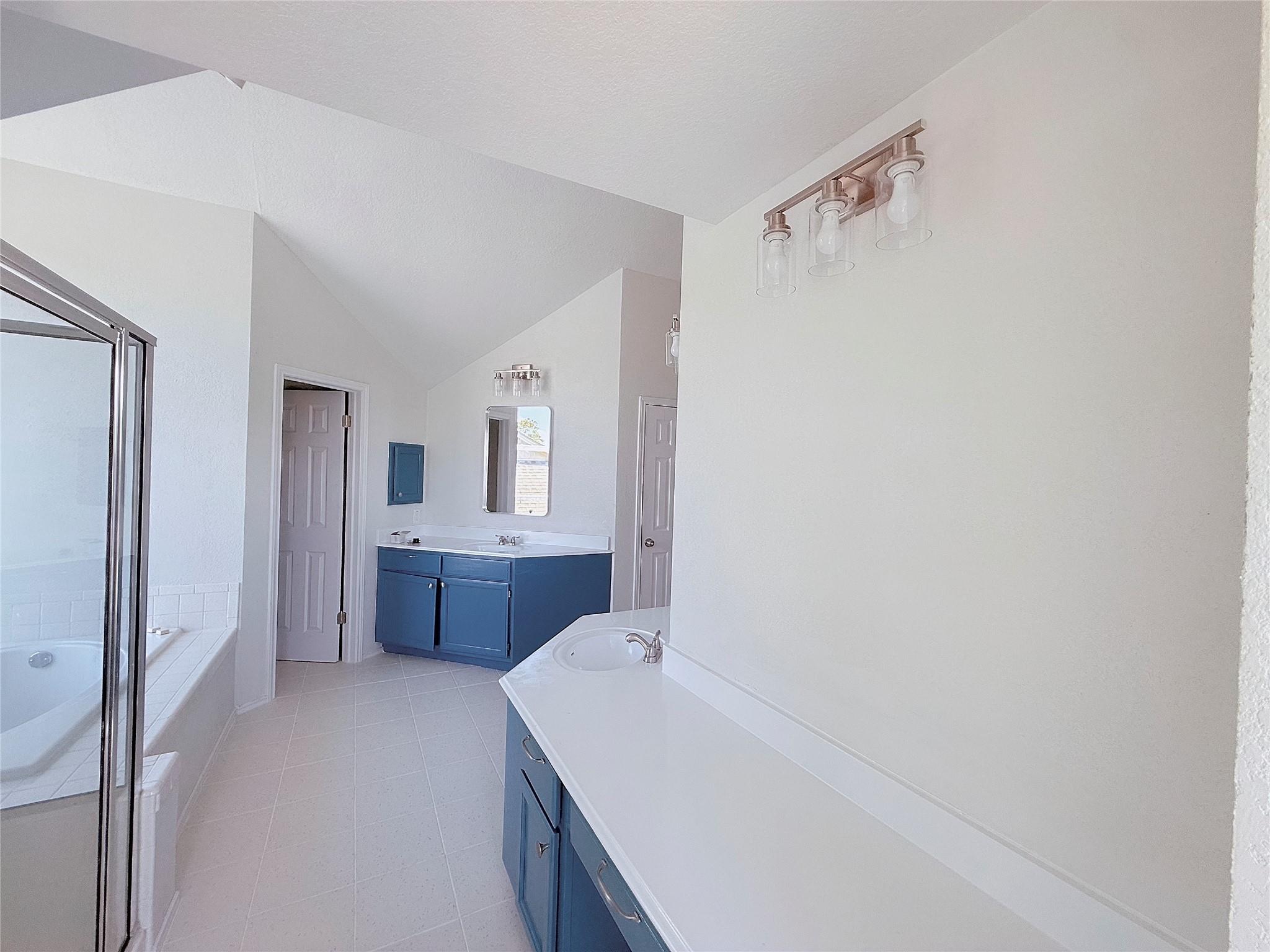 16403 Spotted Eagle Dr Property Photo 21