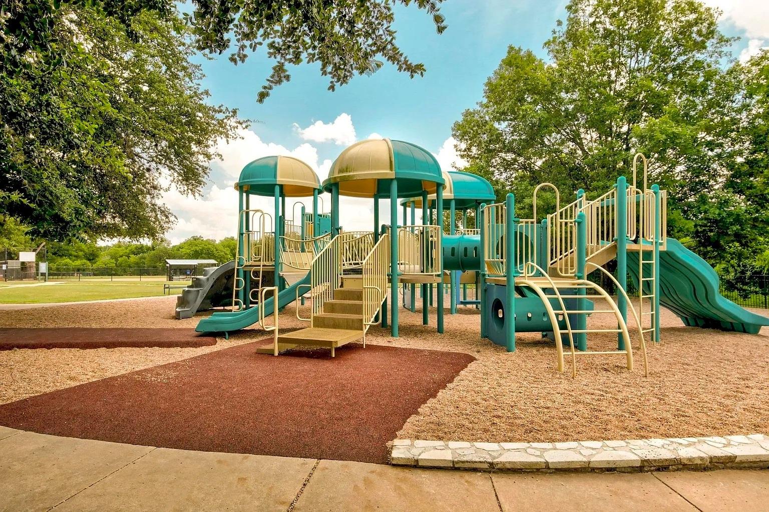 16403 Spotted Eagle Dr Property Photo 28