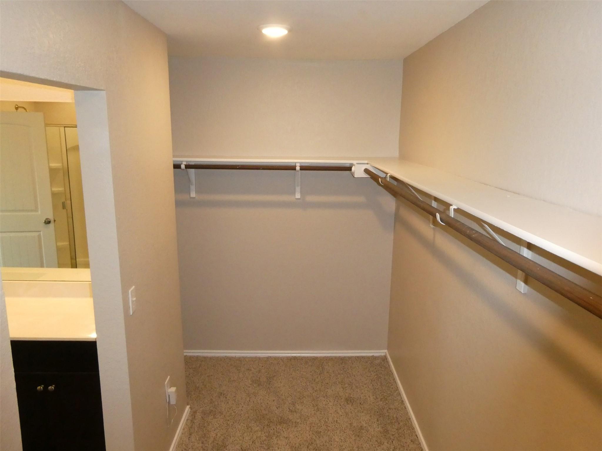 6009 Roderick Dr Property Photo 16