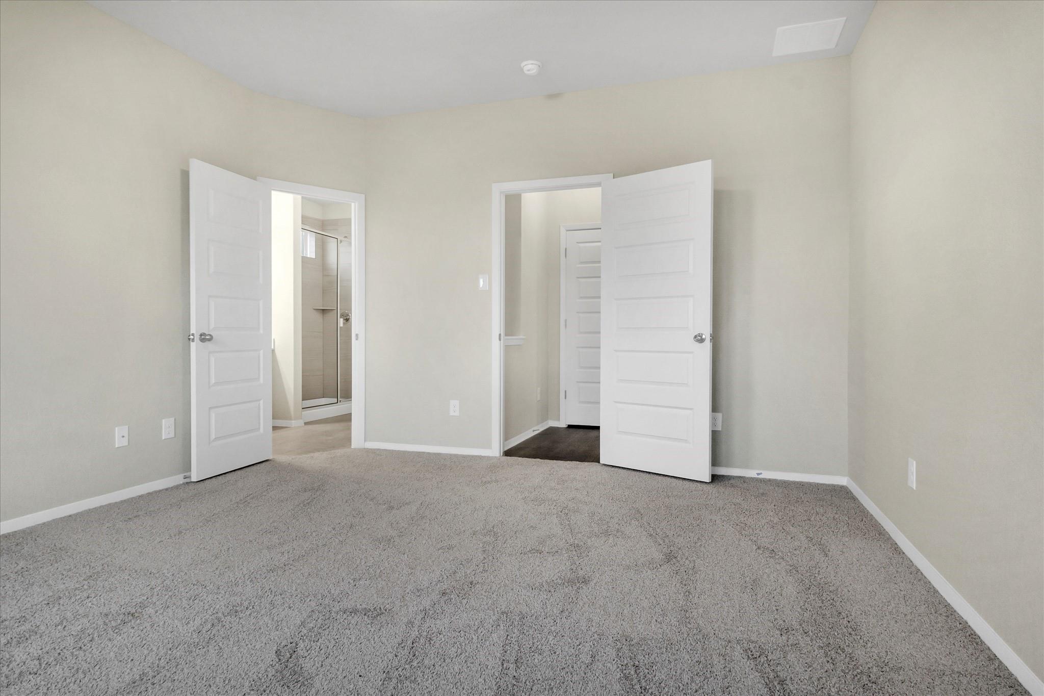 135 Lyndon Dr Property Photo 11