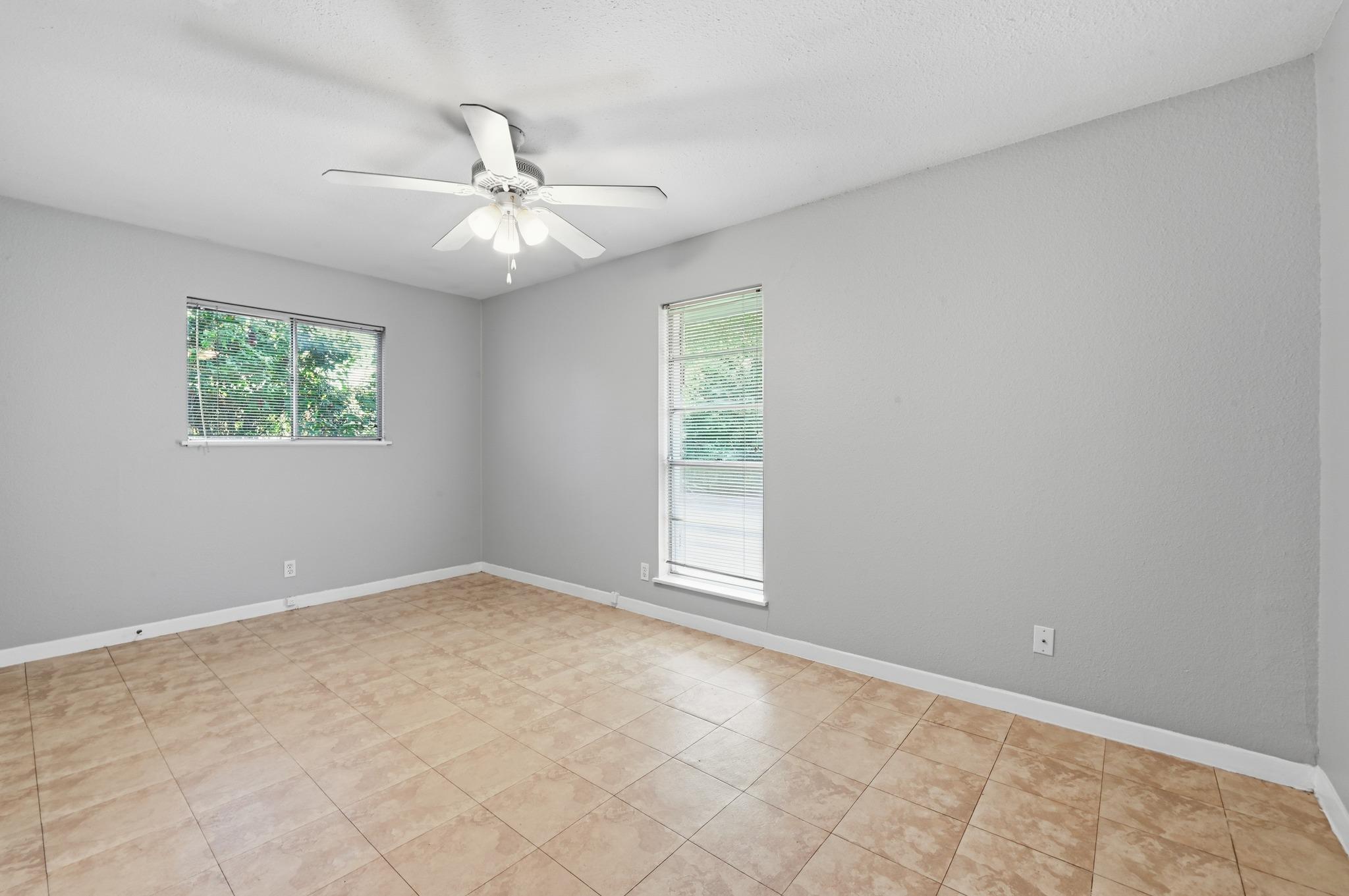2712 Saint Edwards Cir #b Property Photo 11