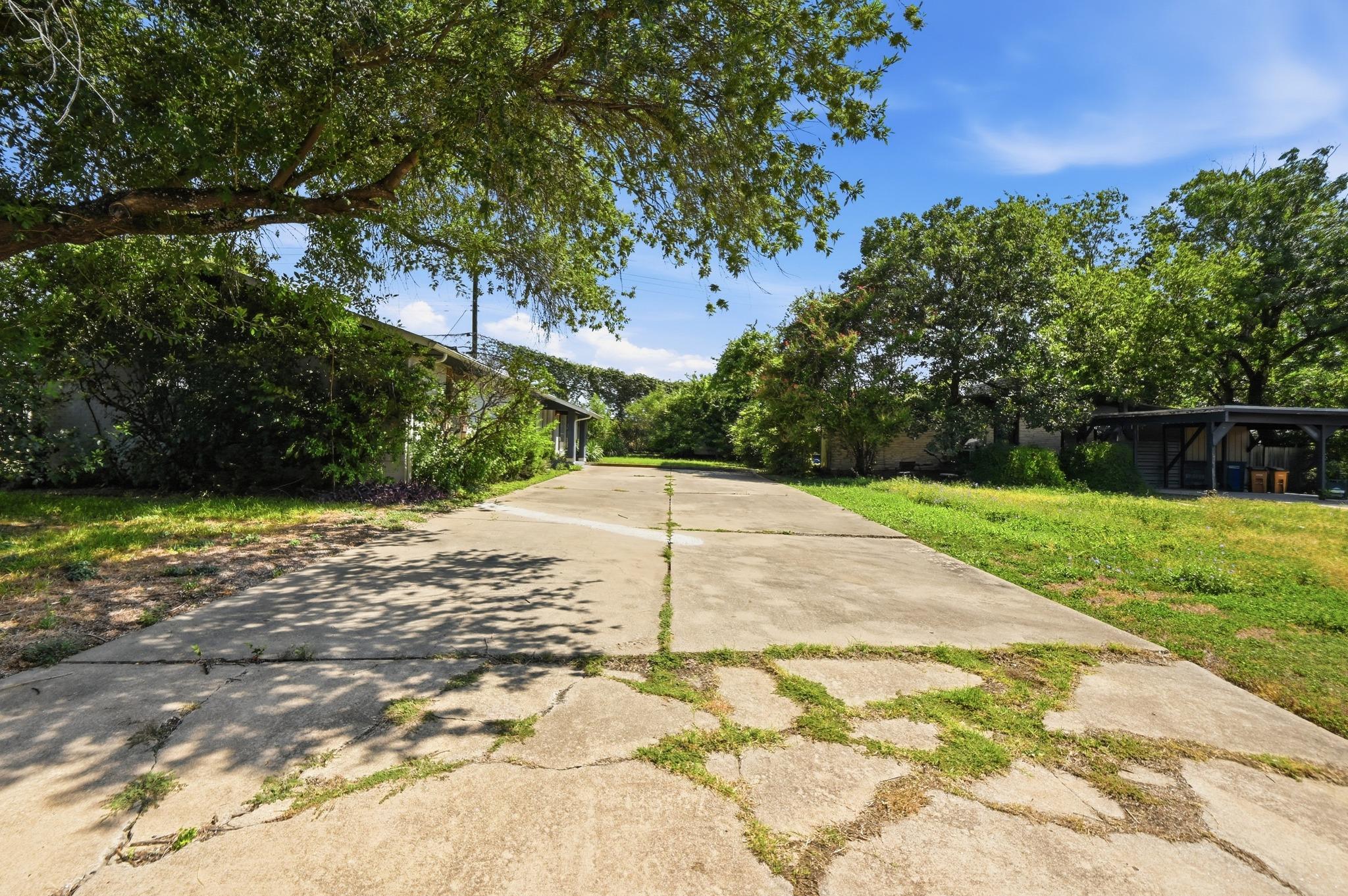 2712 Saint Edwards Cir #b Property Photo 16