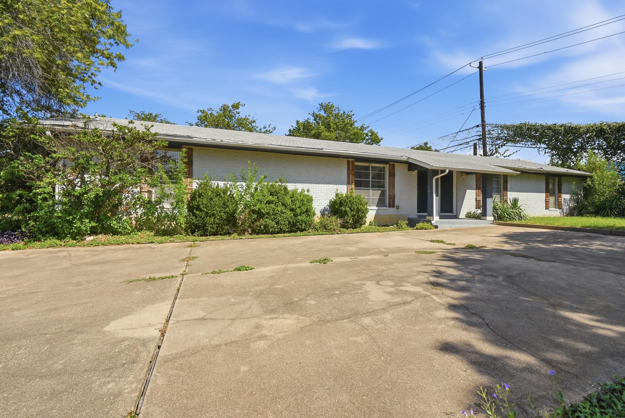 2712 Saint Edwards Cir #b Property Photo 18