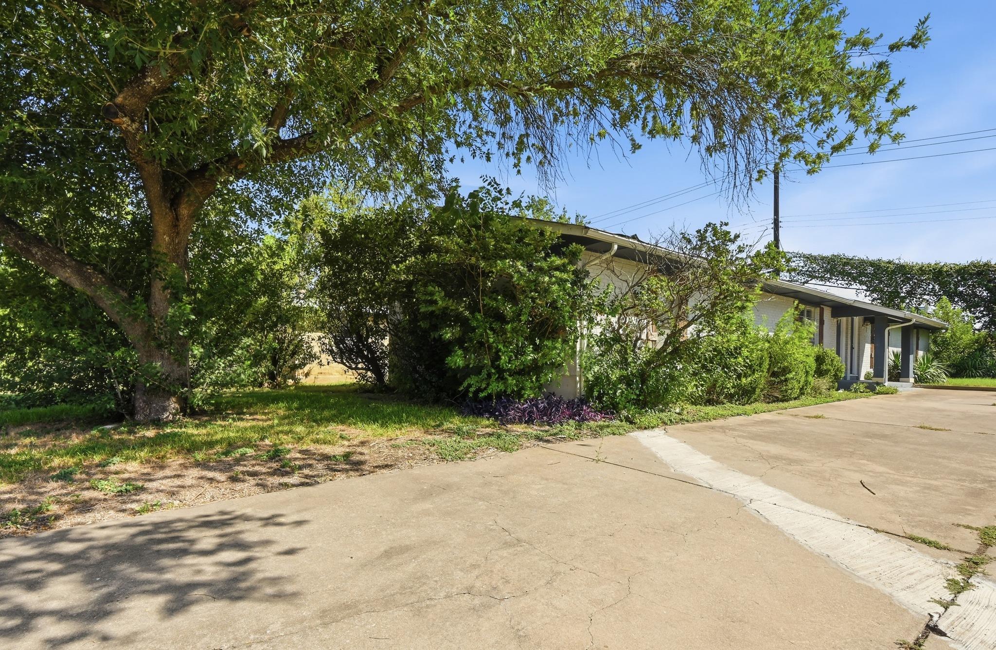 2712 Saint Edwards Cir #b Property Photo 20