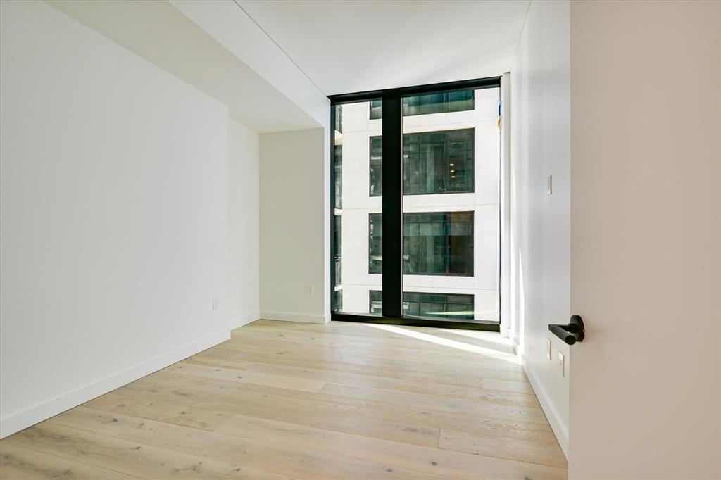 610 Davis St #2708 Property Photo 10