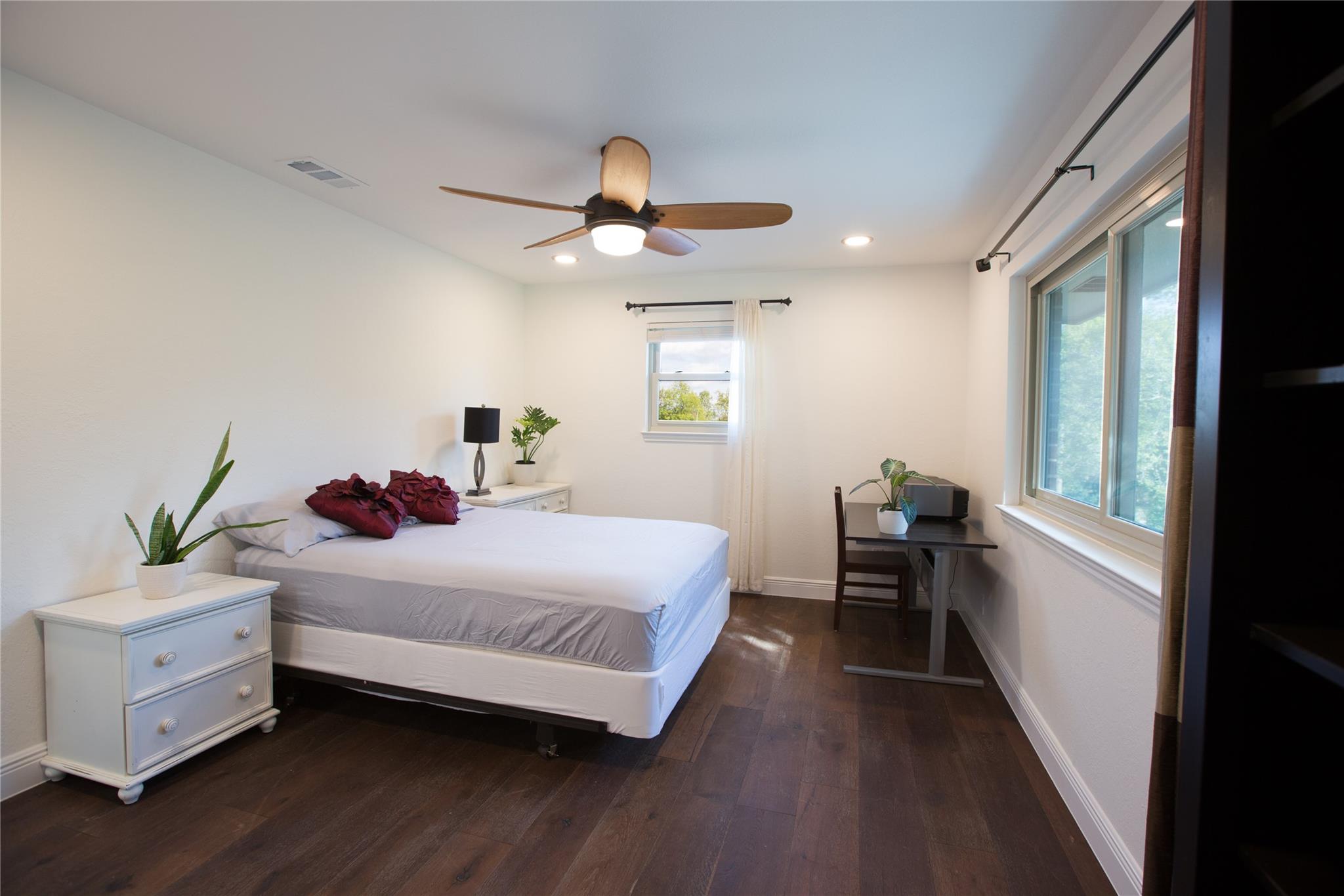 5789844 Property Photo 5