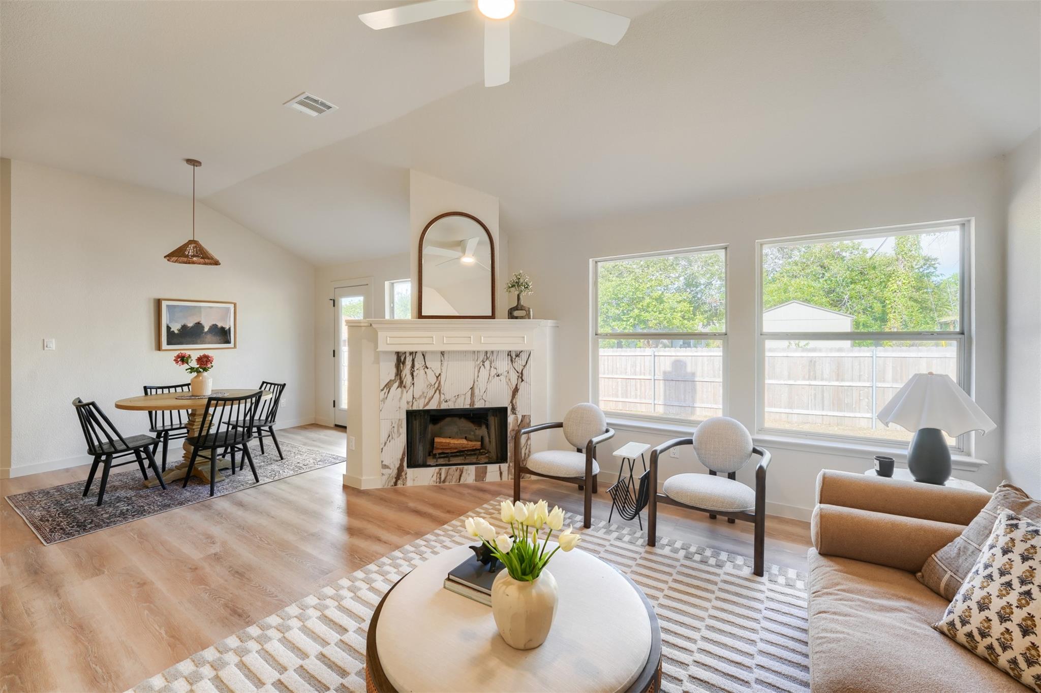 1012 N Railroad Ave Property Photo 1