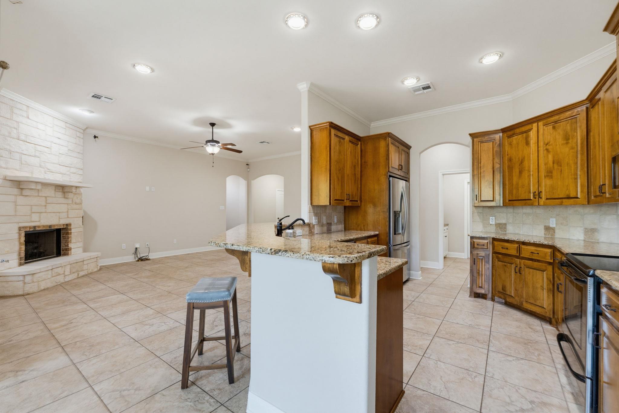 2702 Amber Forest Trl Property Photo 7