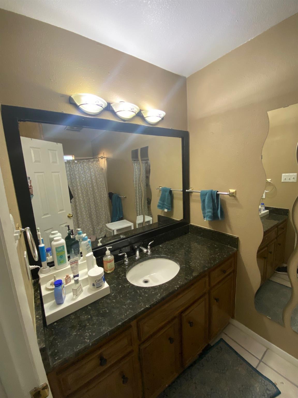 7003 Winedale Dr B Property Photo 14