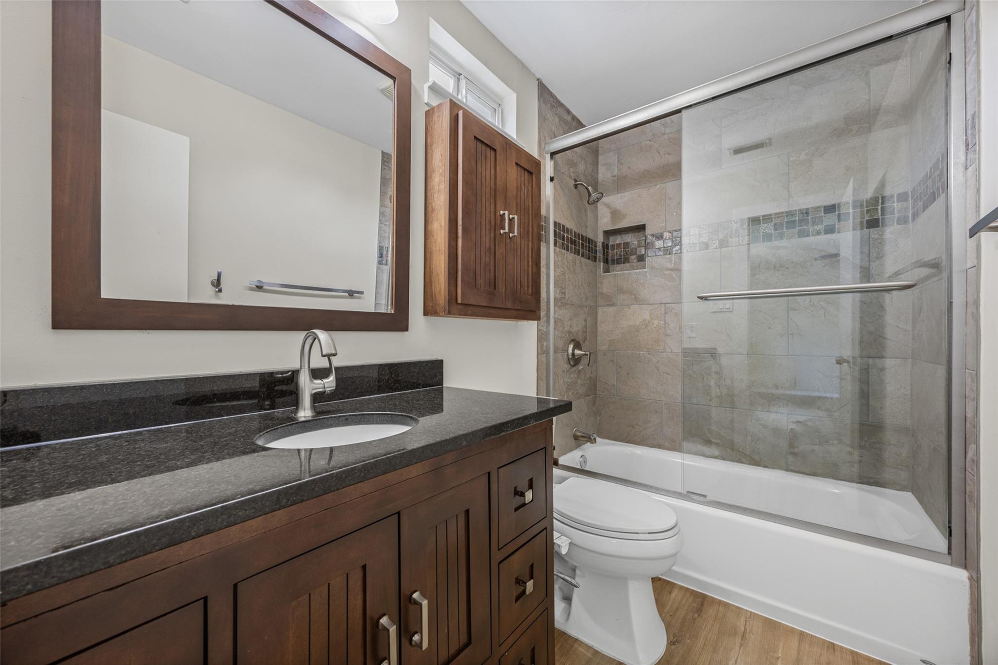 3211 Canter Ln Property Photo 24