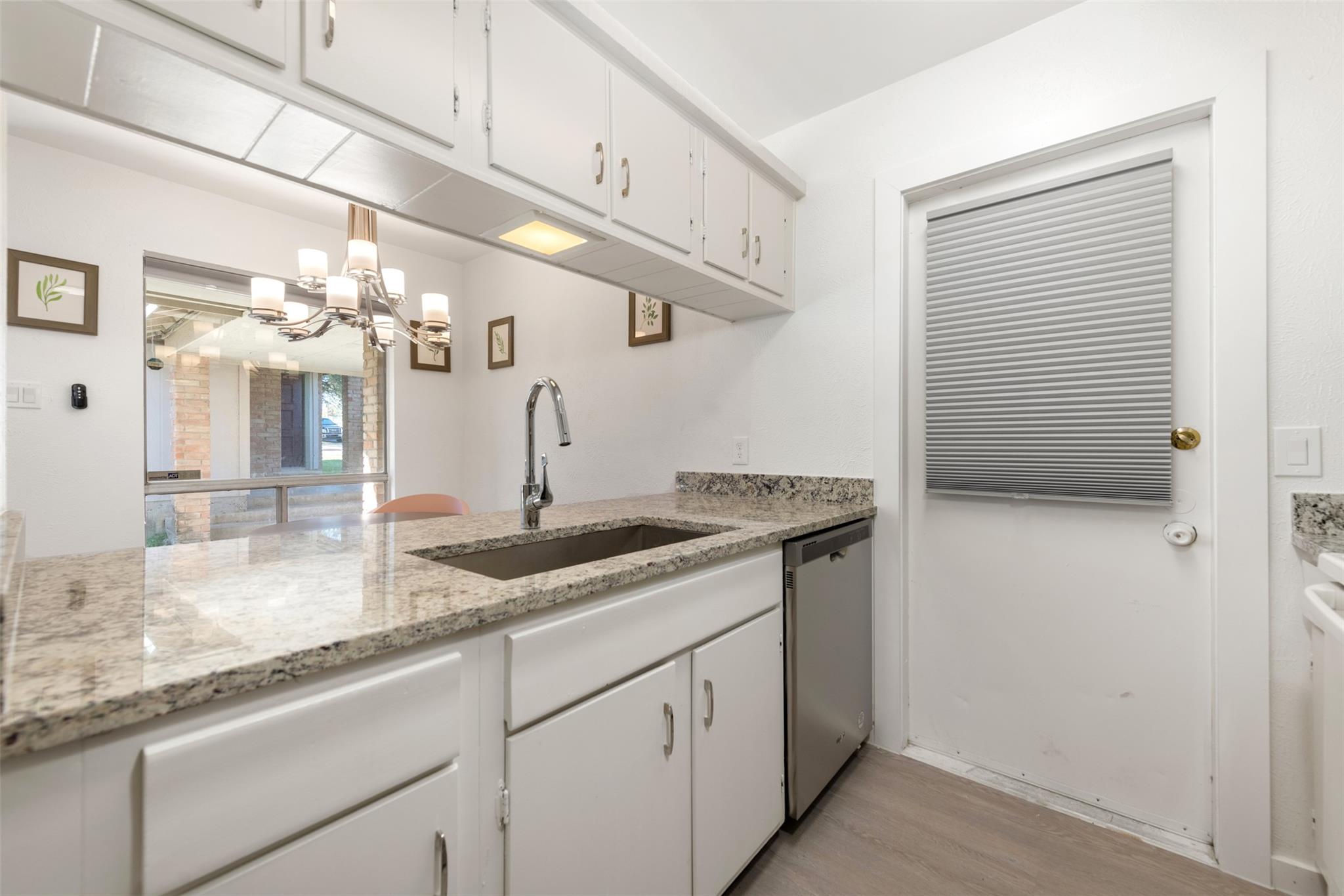 10111 Golden Meadow Dr #e Property Photo 7