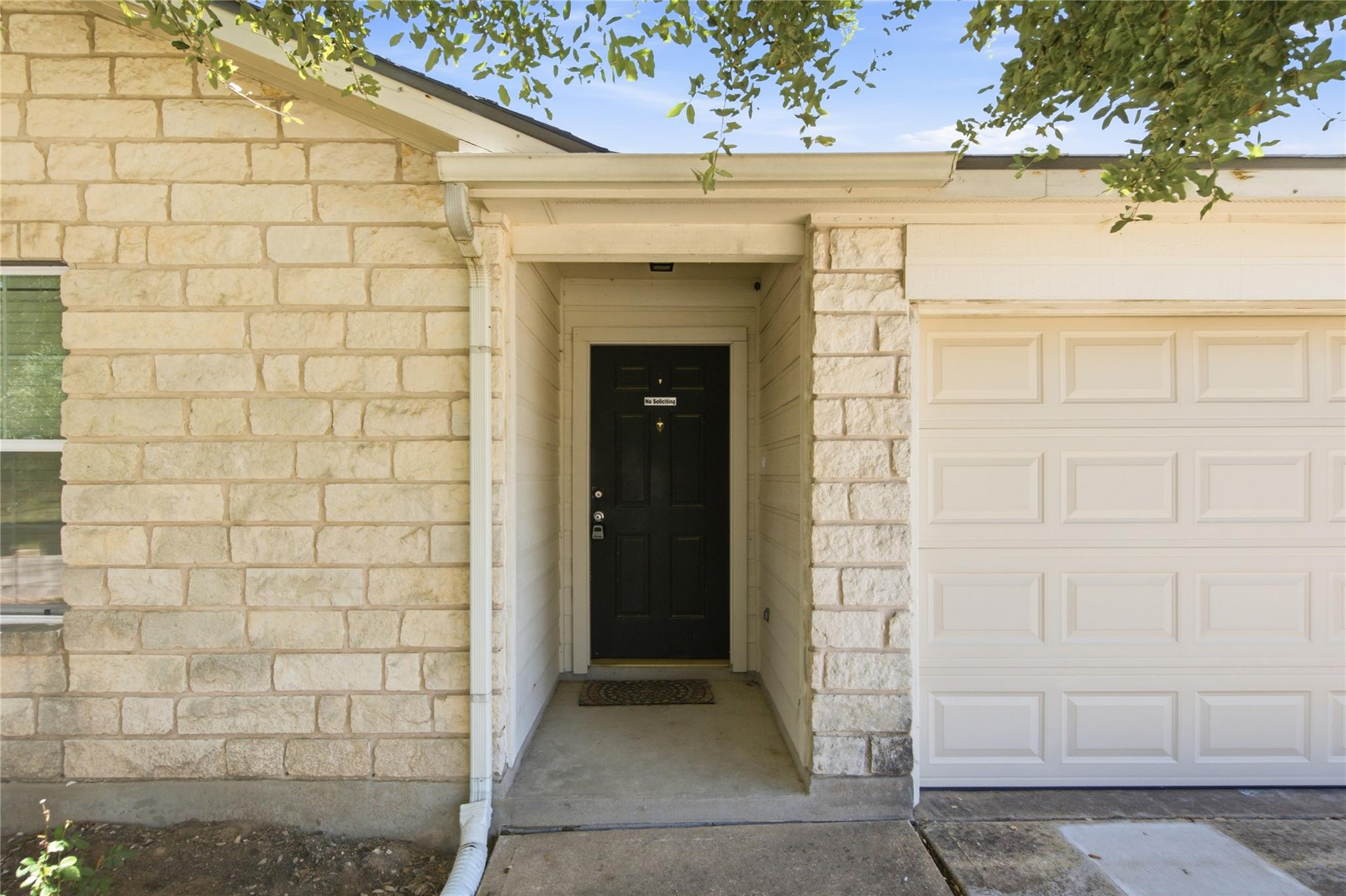 209 Rinehardt St Property Photo 2