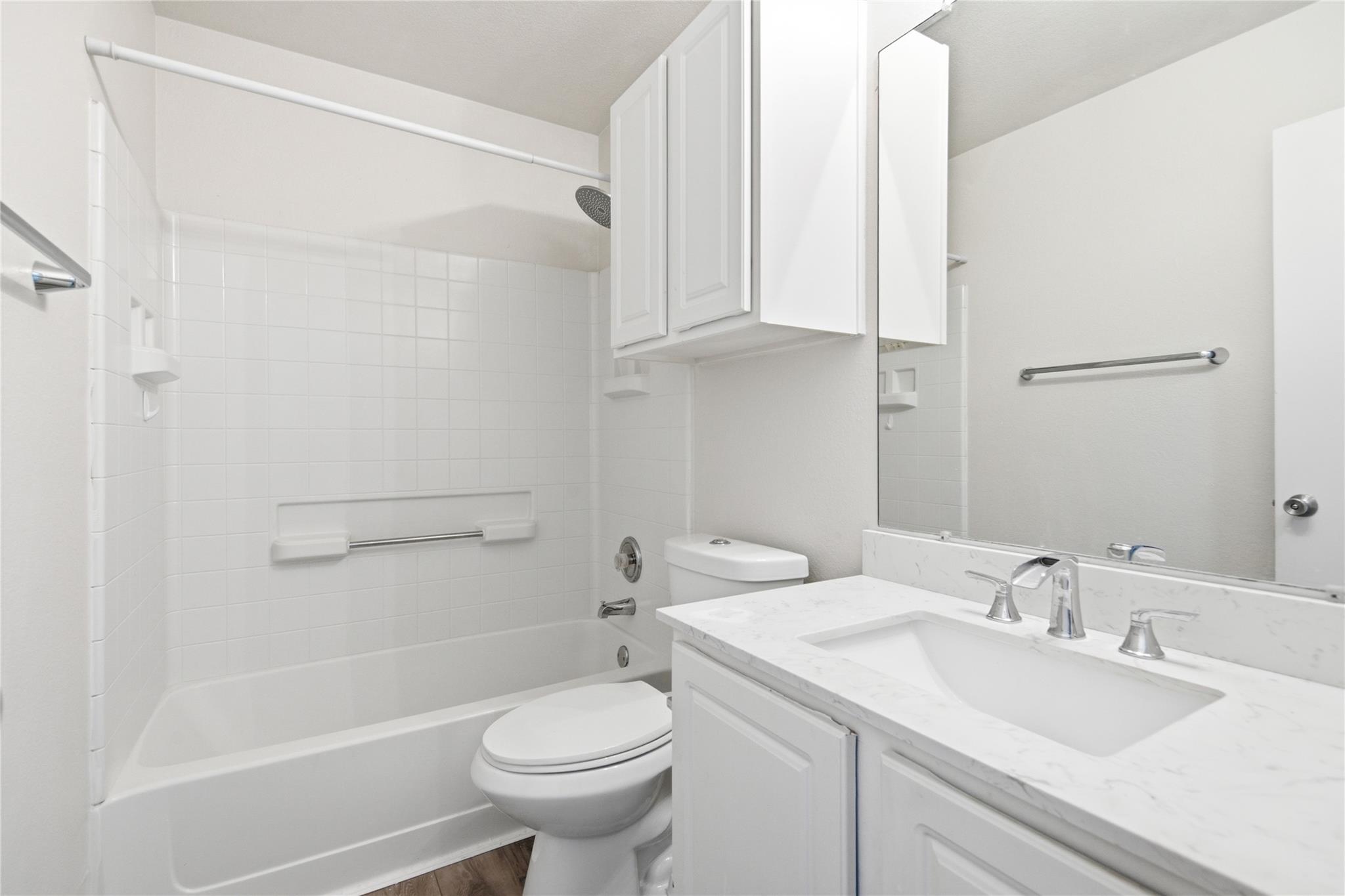 209 Rinehardt St Property Photo 6