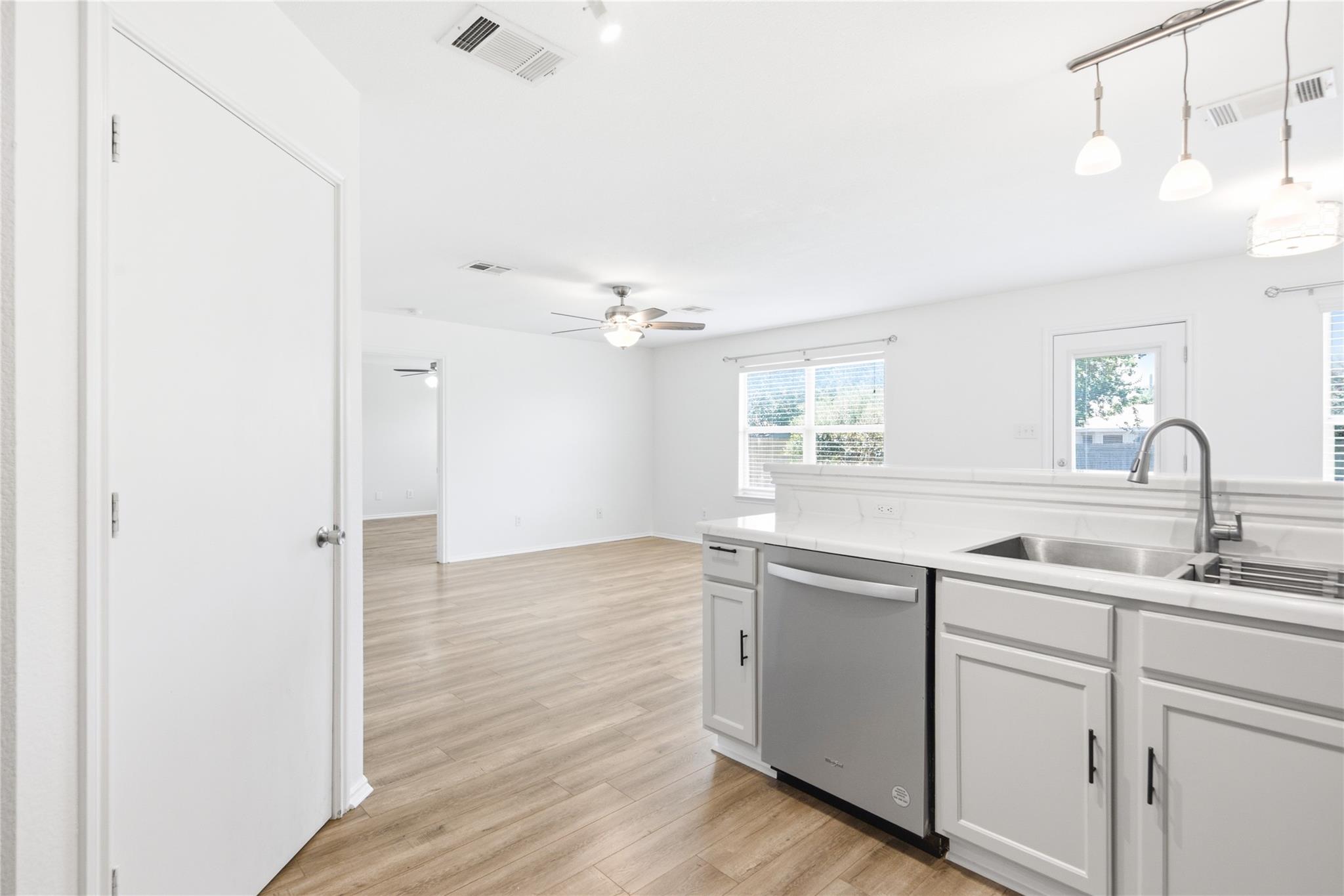 209 Rinehardt St Property Photo 22