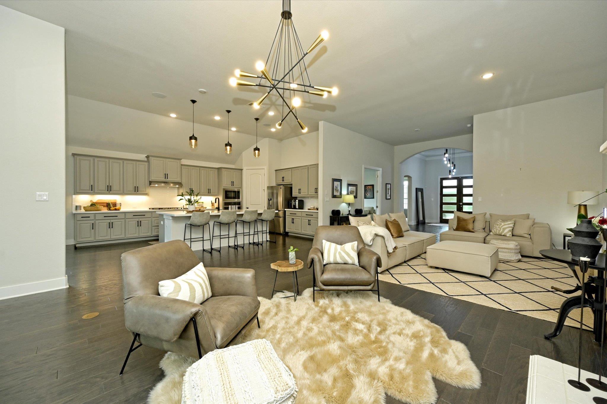 2851 Reunion Blvd Property Photo 8
