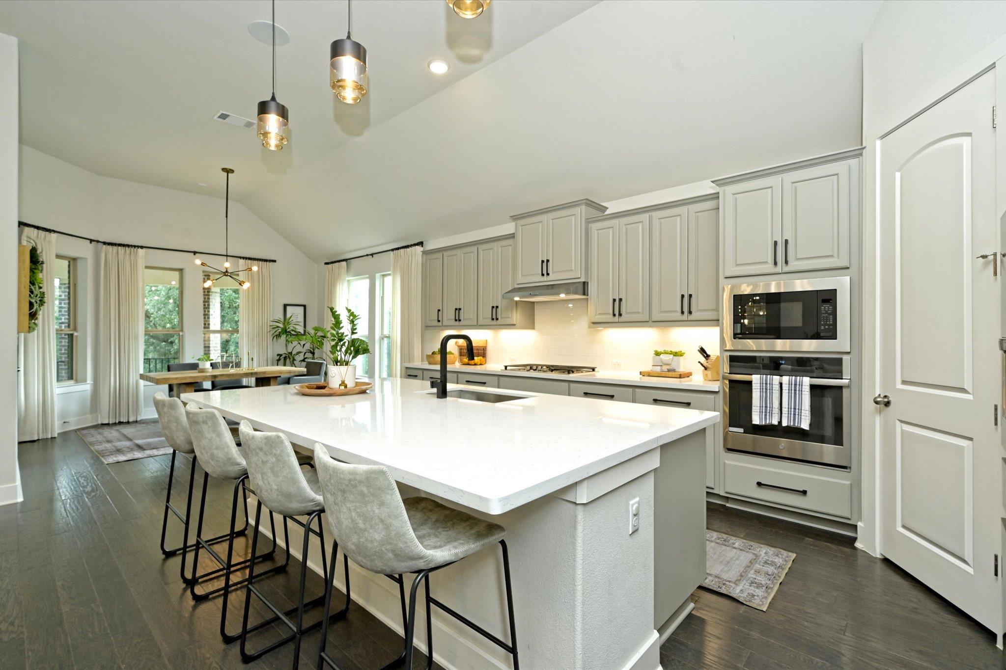 2851 Reunion Blvd Property Photo 10