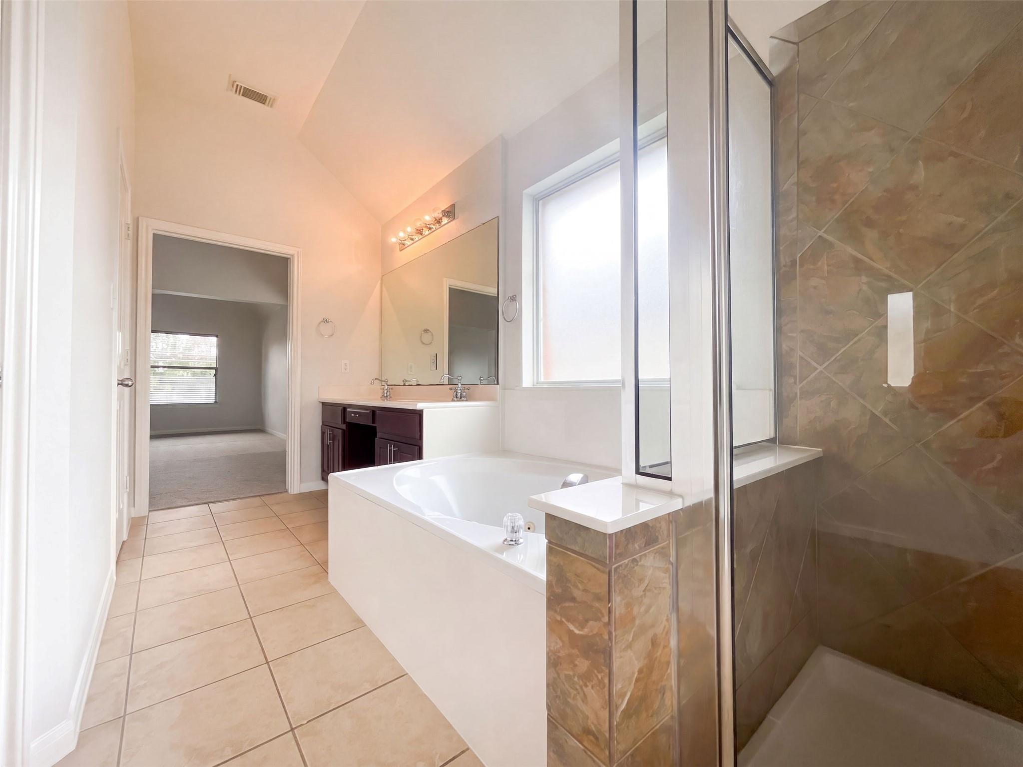 1014 Bretton Woods Dr Property Photo 14