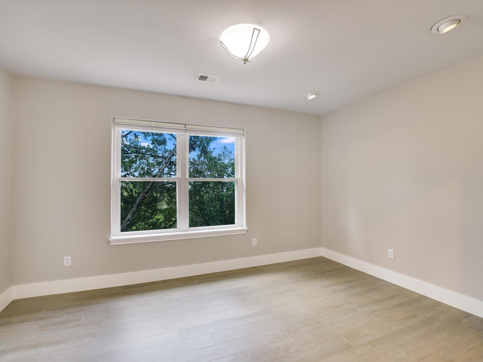 6610 Hill Oaks Dr Property Photo 24