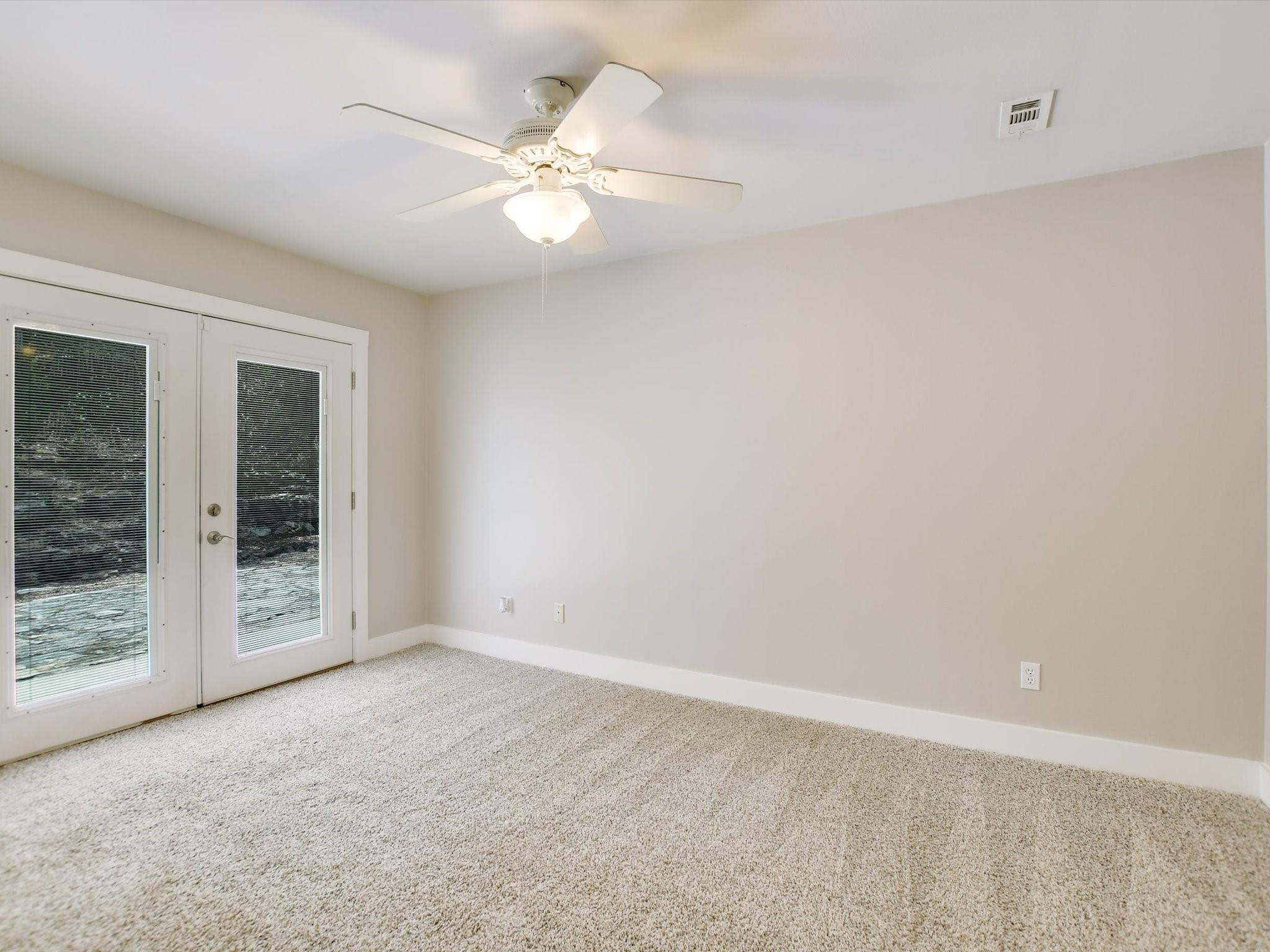 6610 Hill Oaks Dr Property Photo 26