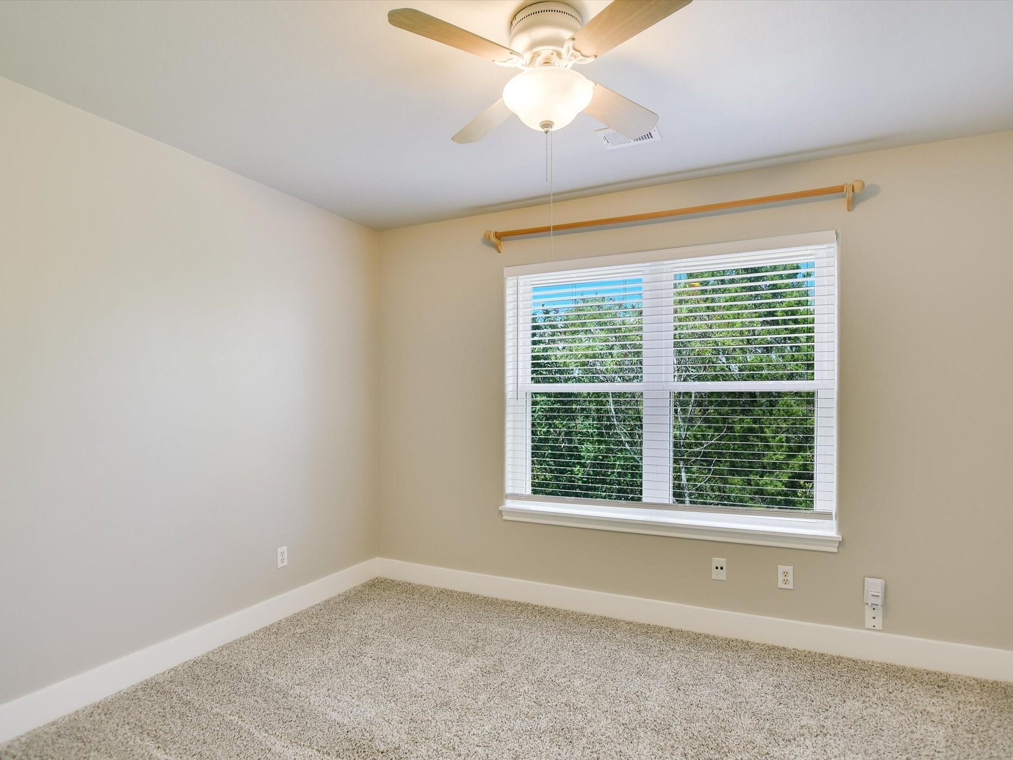 6610 Hill Oaks Dr Property Photo 28