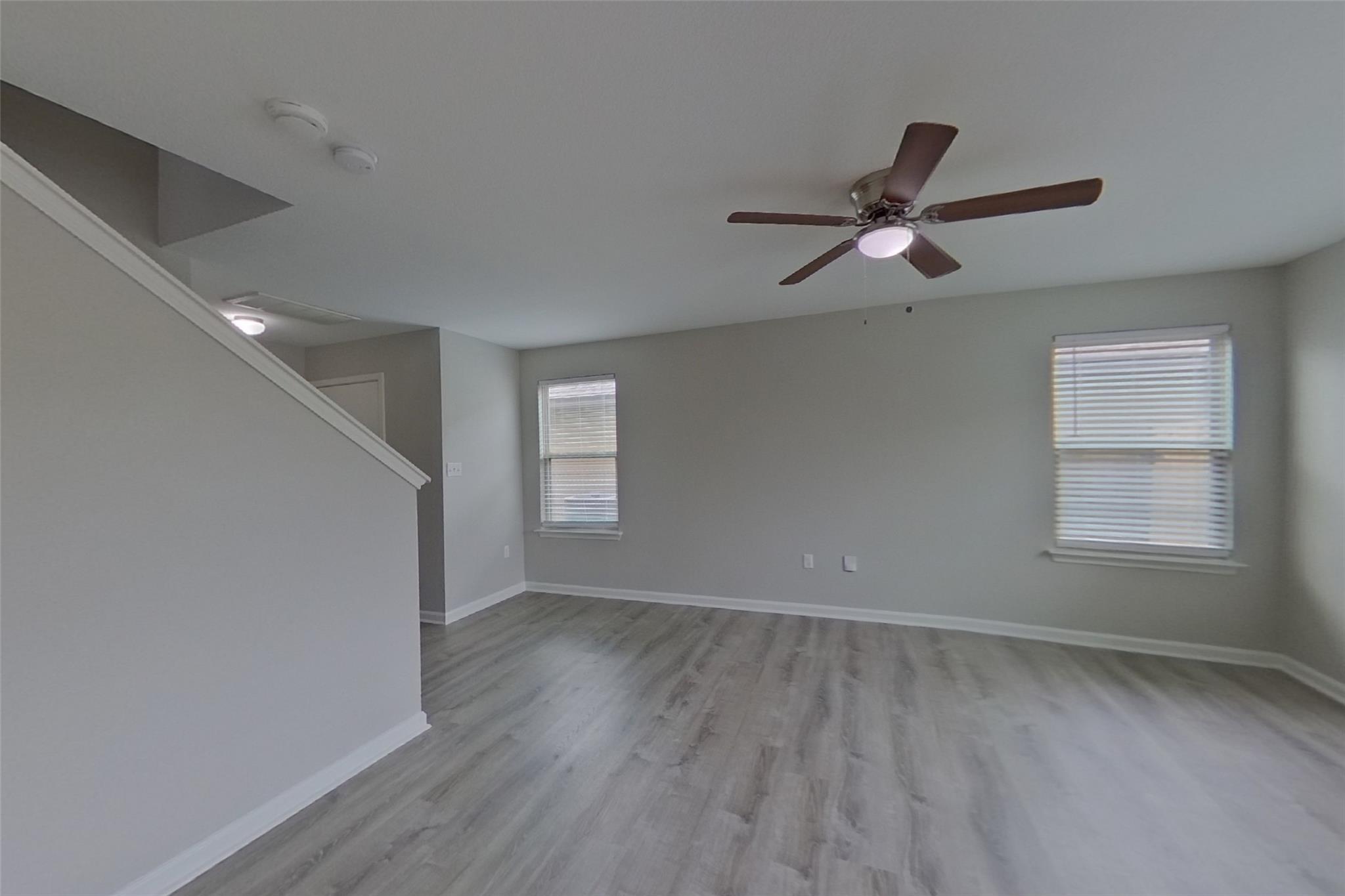 15102 Verela Dr Property Photo 2