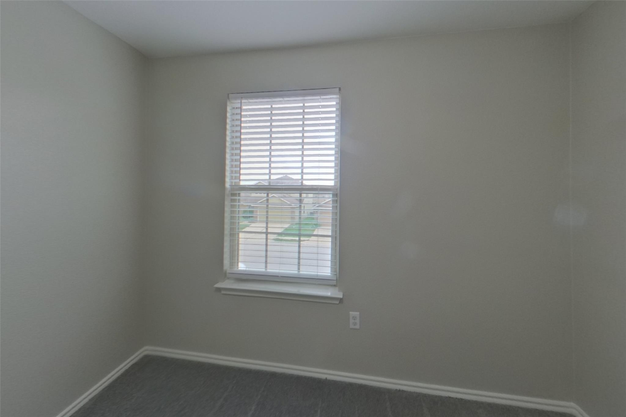 15102 Verela Dr Property Photo 9