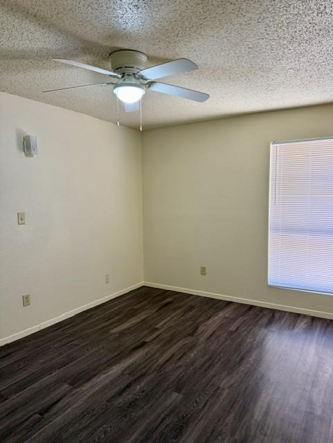 3005-b Parker Ln #b Property Photo 7