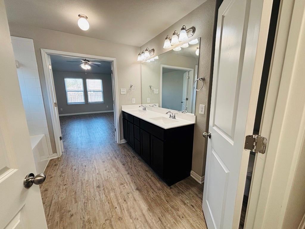 1303 Bear Peak Ln Property Photo 7